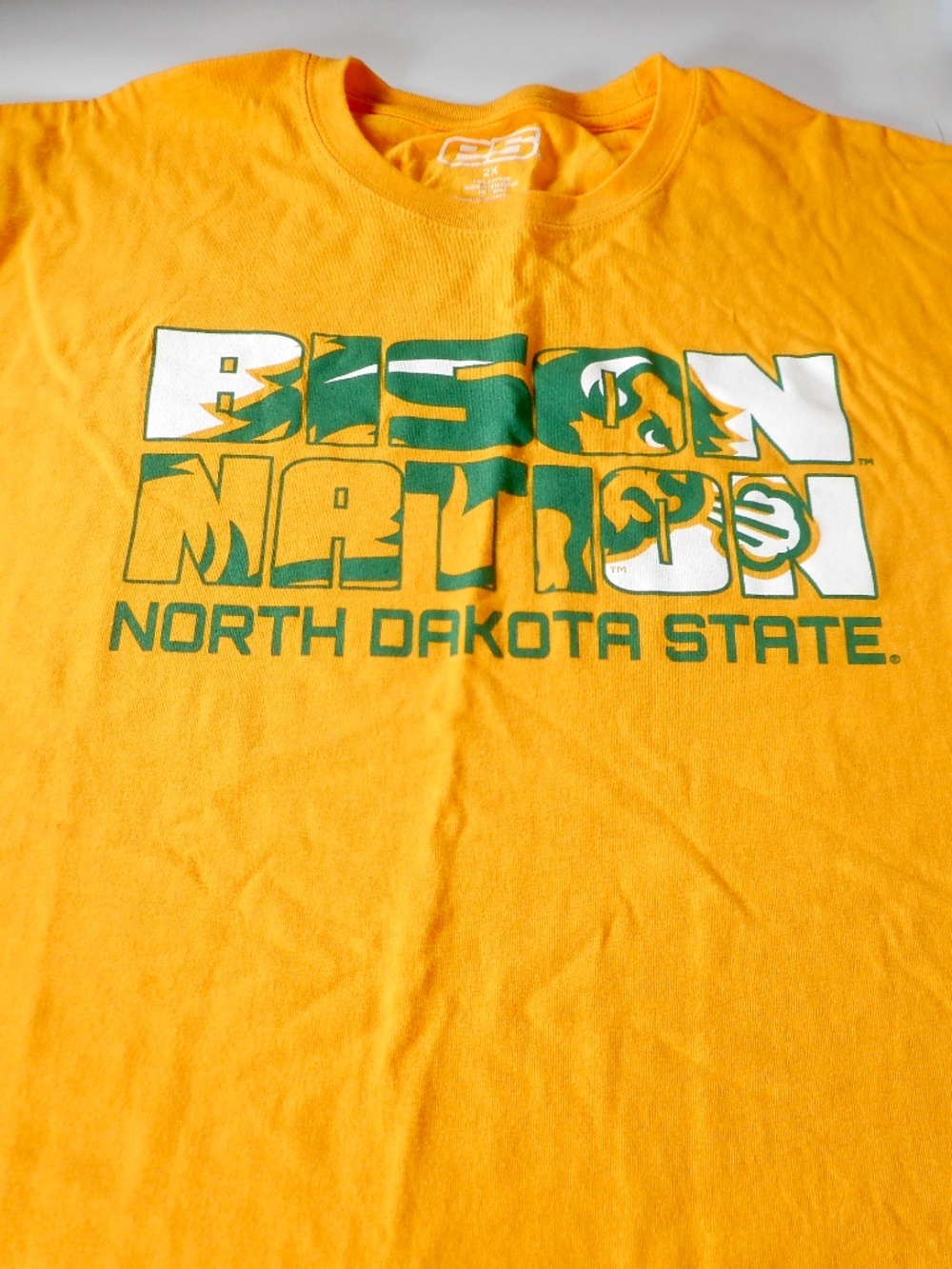 Bison Nation North Dakota State University Mens Sz 2X Tshirt Top Gold NDSU NEW